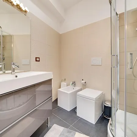 Luxury Apt Viale Vaticano 로마